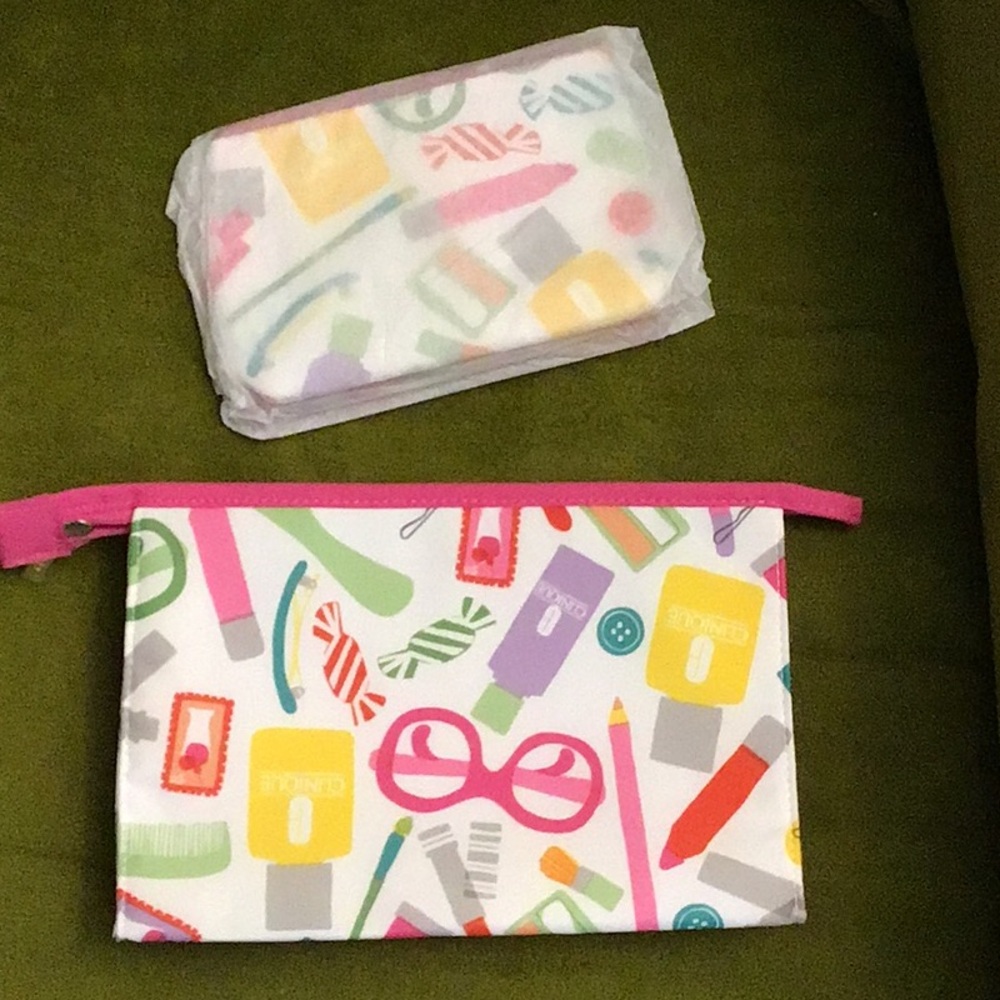 Clinique 2 piece branded cosmetic bags new
